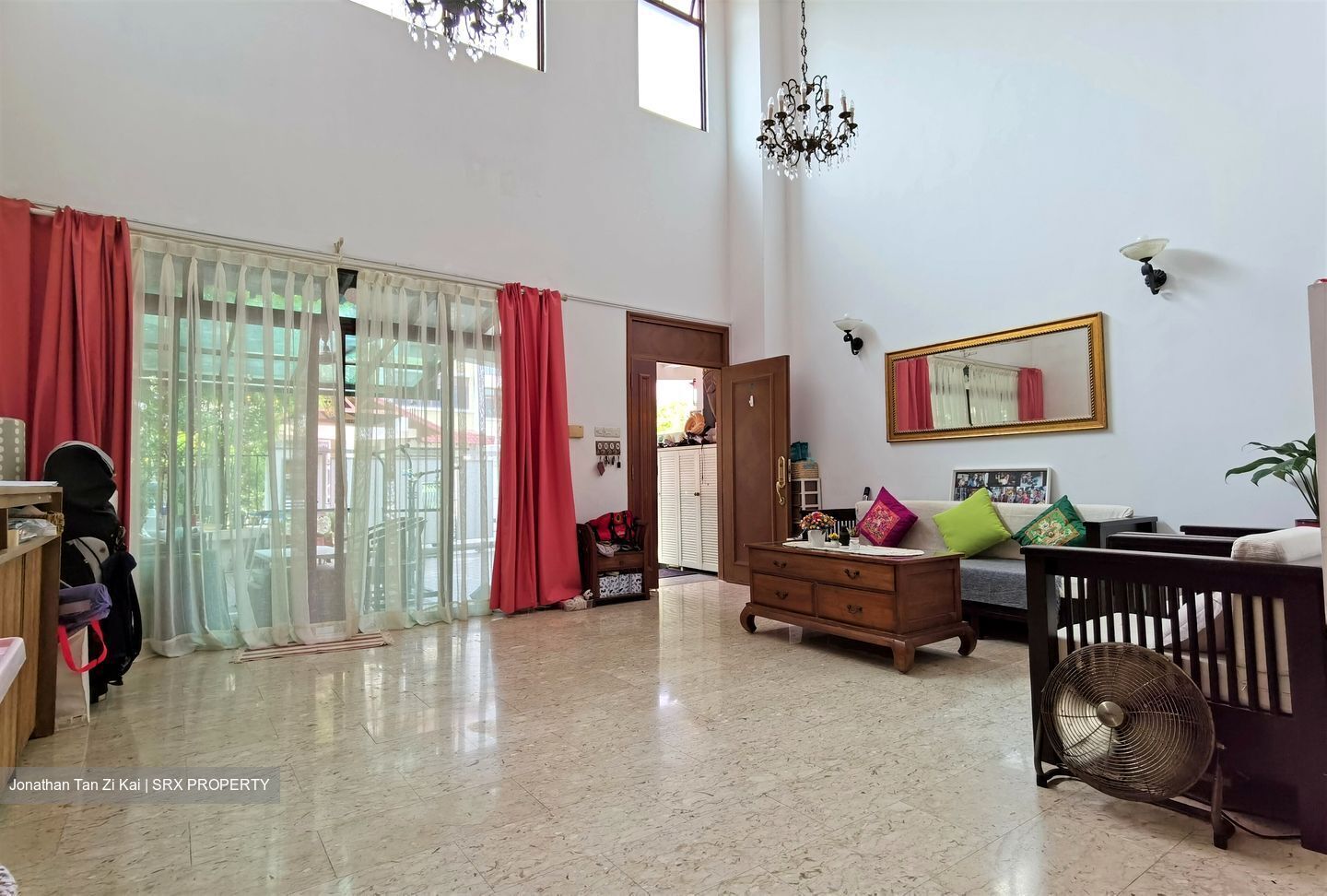 The Riverina (D18), Terrace #323752591